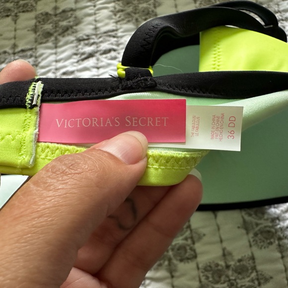 Victoria Secret swim top - Picture 2 of 4